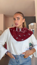 Triangle scarf