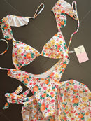 Costume 3 pezzi con pareo