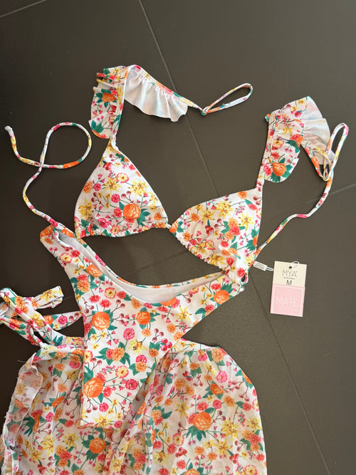 Costume 3 pezzi con pareo