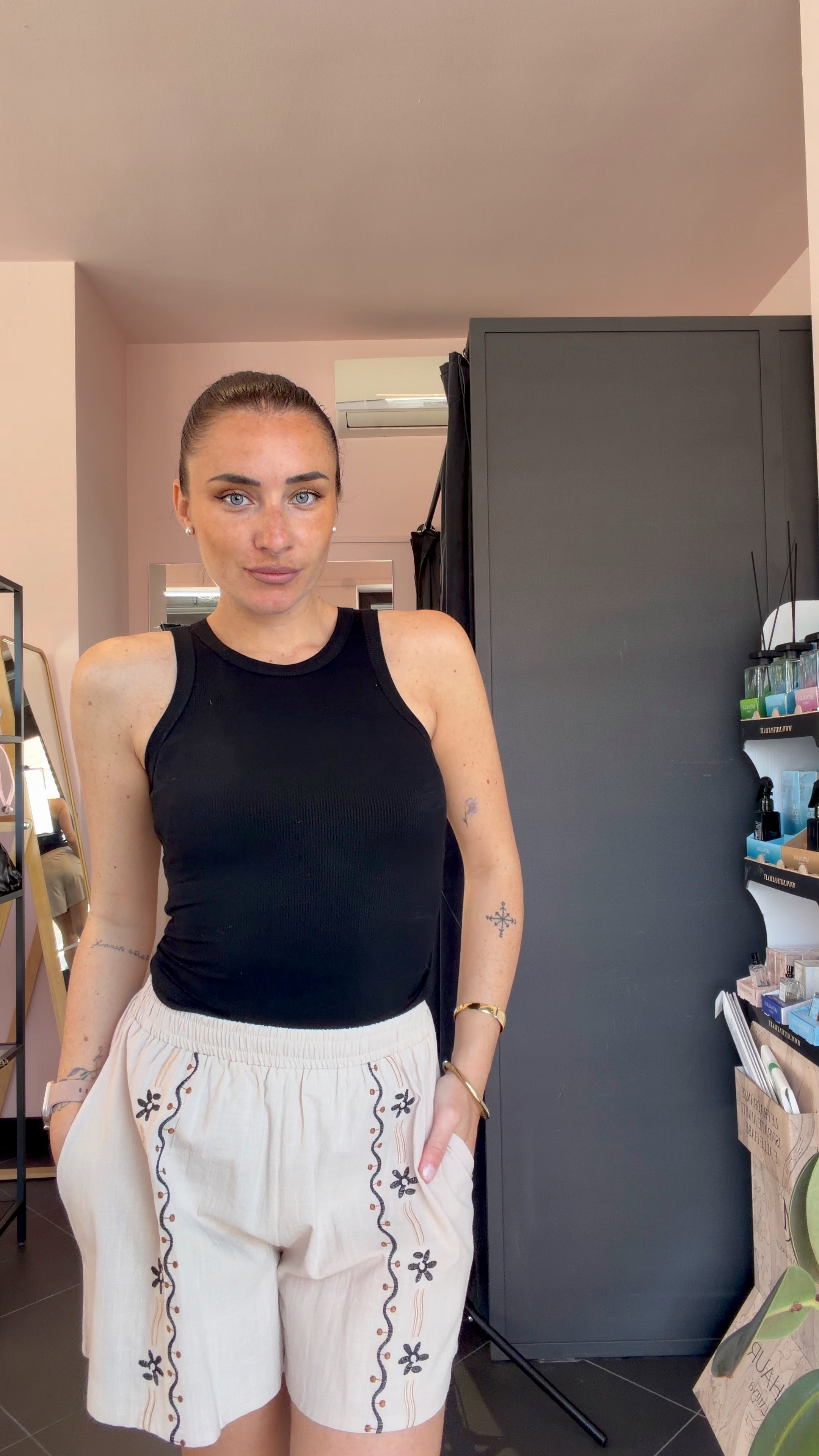 Canottiera short nera