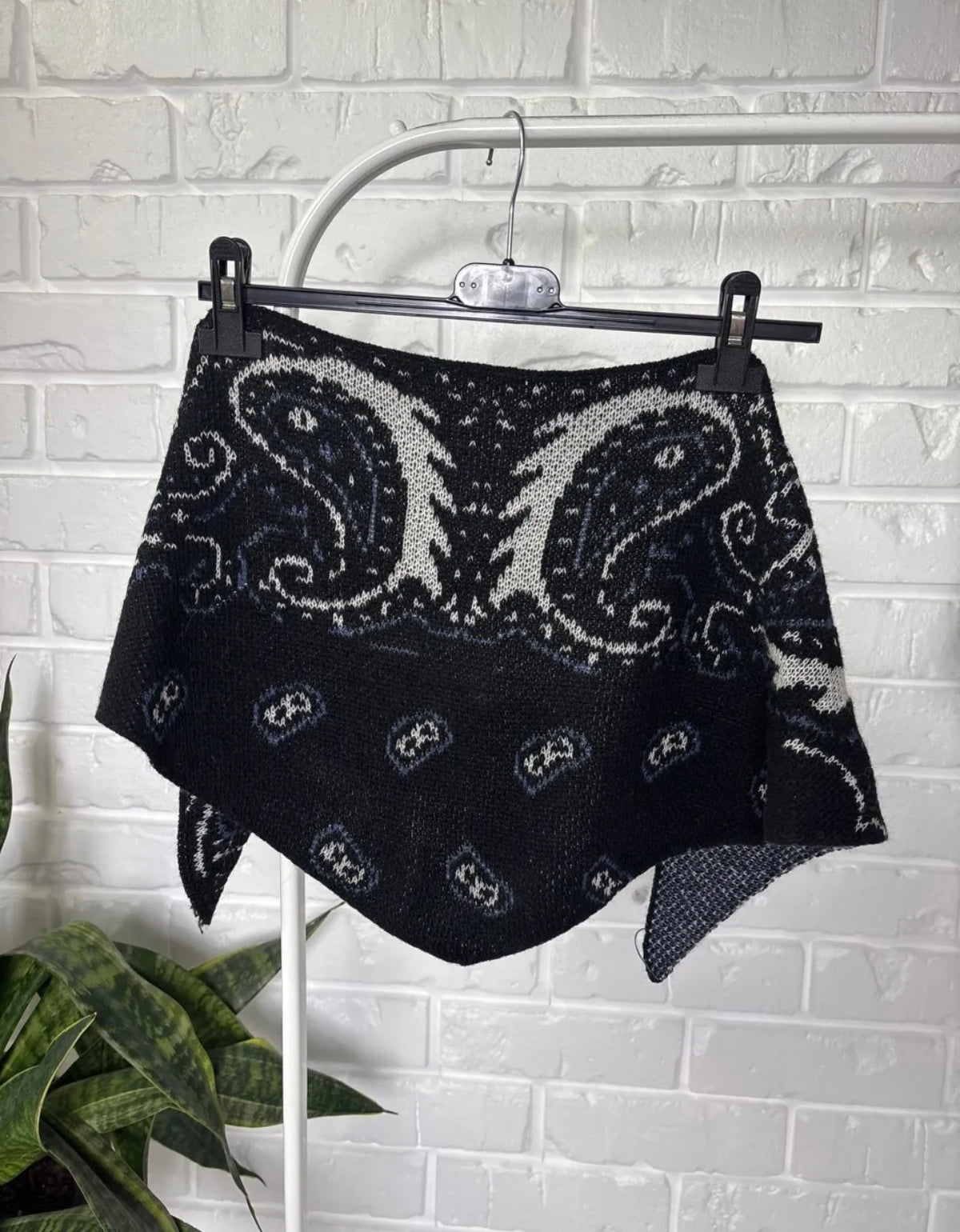 Triangle scarf