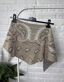 Triangle scarf
