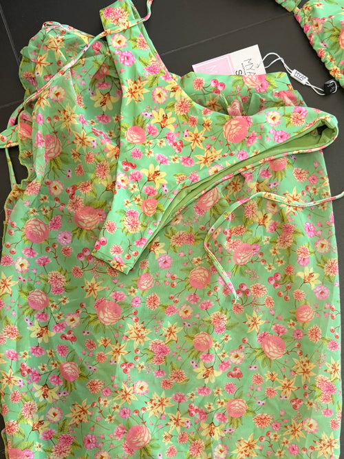 Costume 3 pezzi con pareo